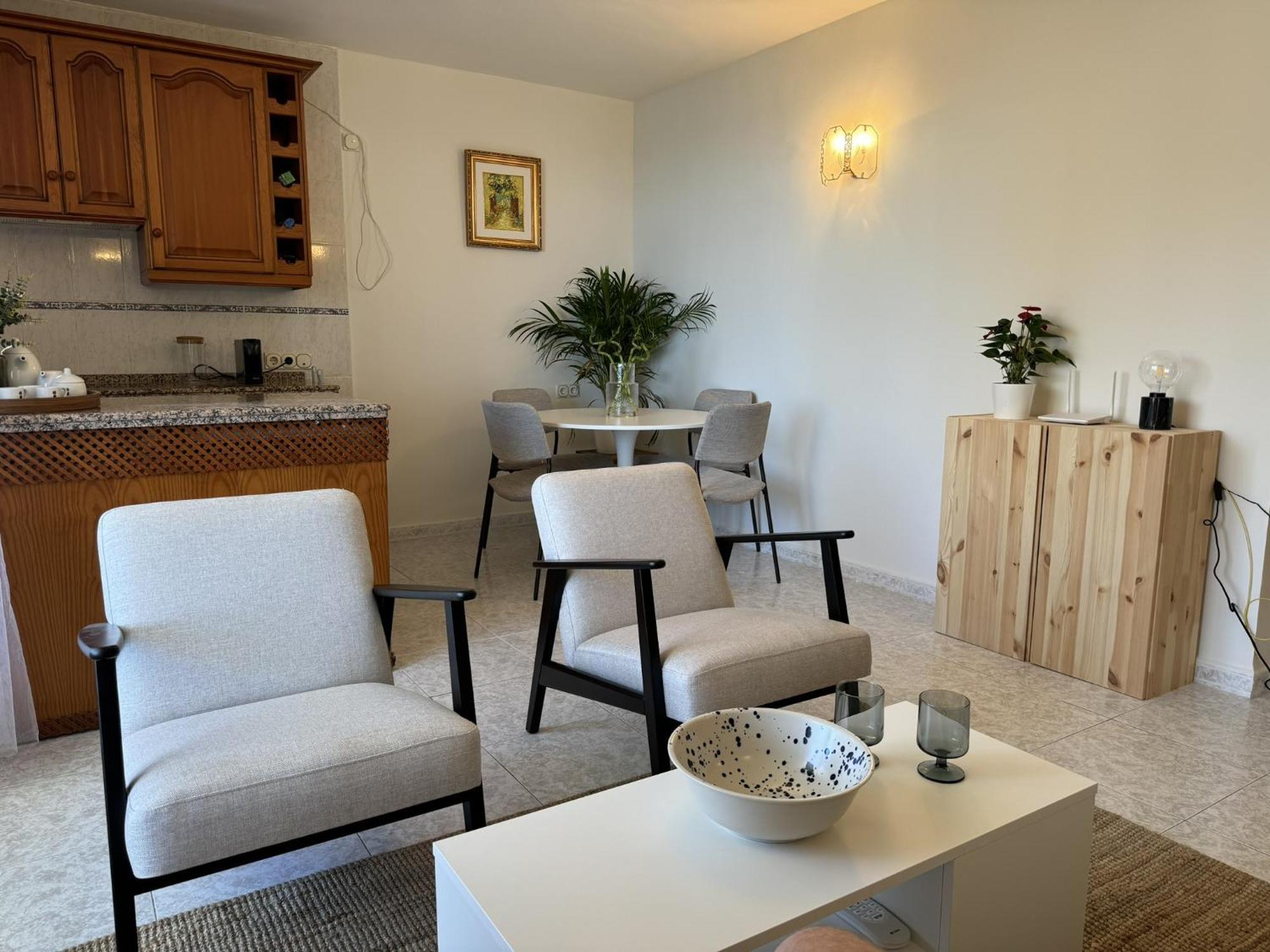 Beachfront Apartment With Terrace And Seaviews Fuengirola Εξωτερικό φωτογραφία